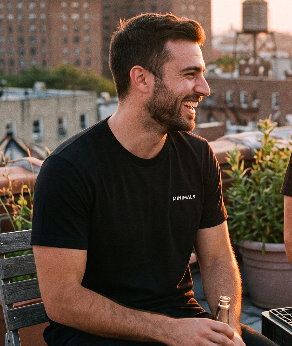 CLASSIC MINIMALS VIBE T-SHIRT